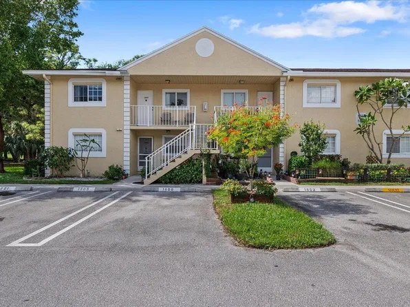1805 PALM BEACH TRACE Drive, Royal Palm Beach, FL 33411