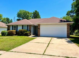 2344 S Thelma Ave, Springfield, MO 65807