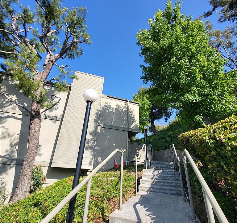 1st image of 15775 Midwood Dr Unit 3
