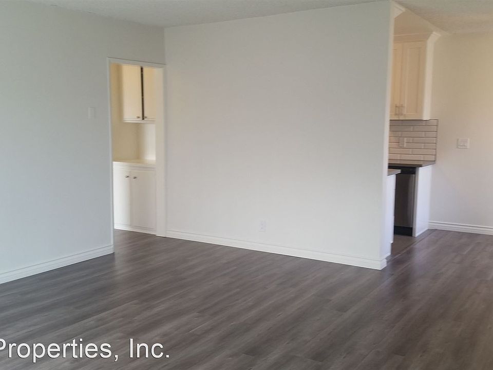 1st image of 3207 Bagley Ave APT 4