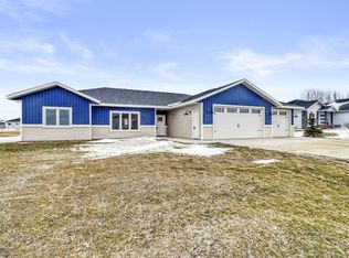 606 Blaine St, Colfax, ND