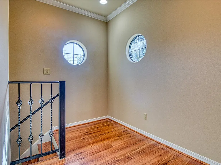 1250 Utah St — Photo 15
