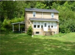 2163 Bennetts Run Rd, Beaver Falls, PA 15010