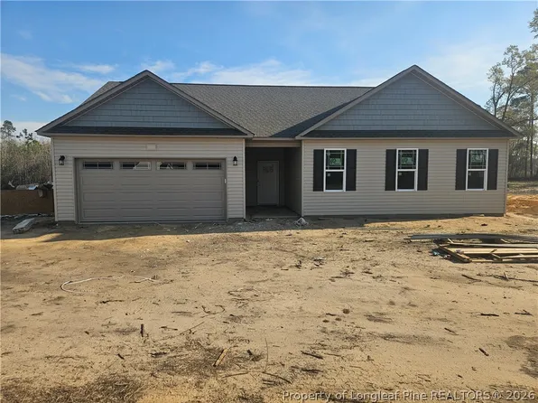 6085 Ari Ct, Fayetteville, NC 28312