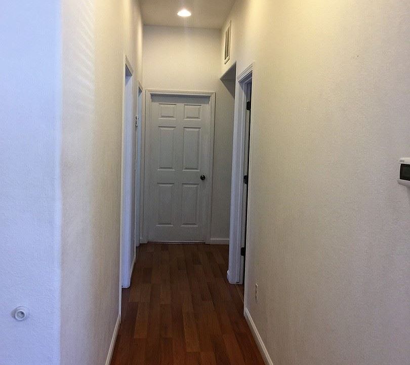 1st image of 1027 Iroquois Cir