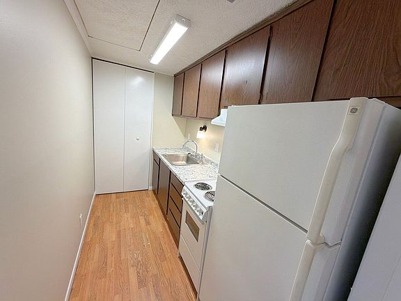 5th image of 507 Pine Valley Dr #B