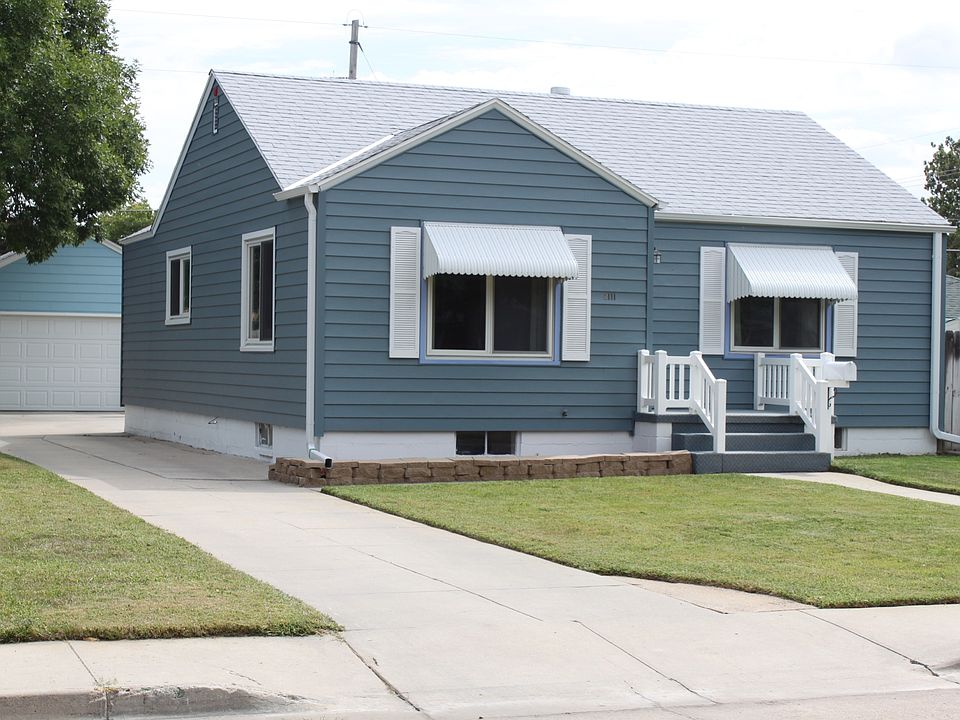2111 Grand Island Ave