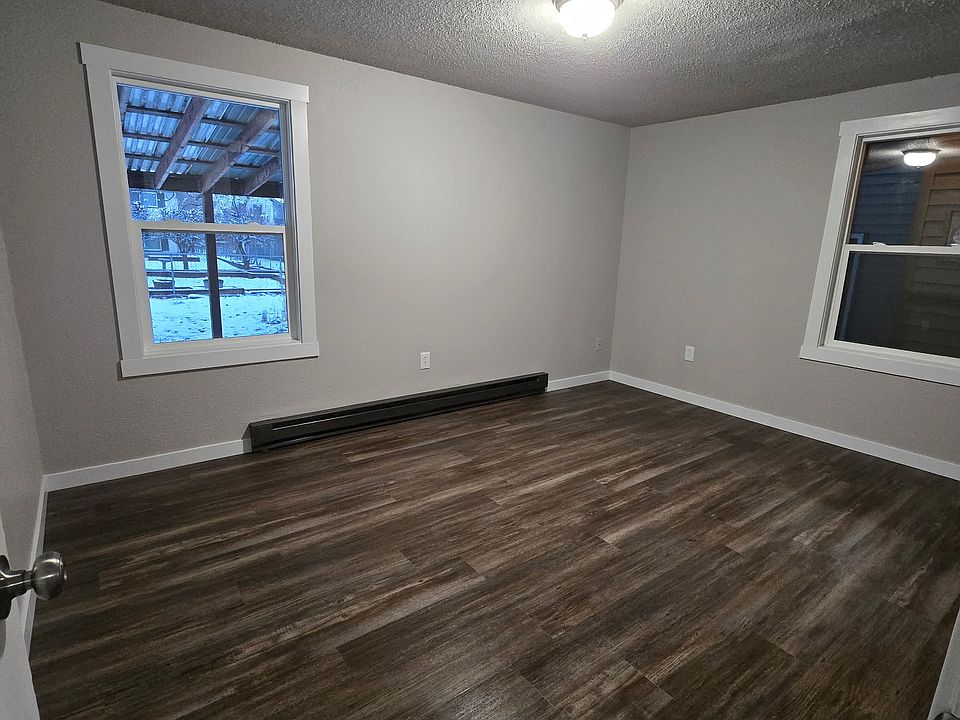 1st image of 1008 E Fellows St