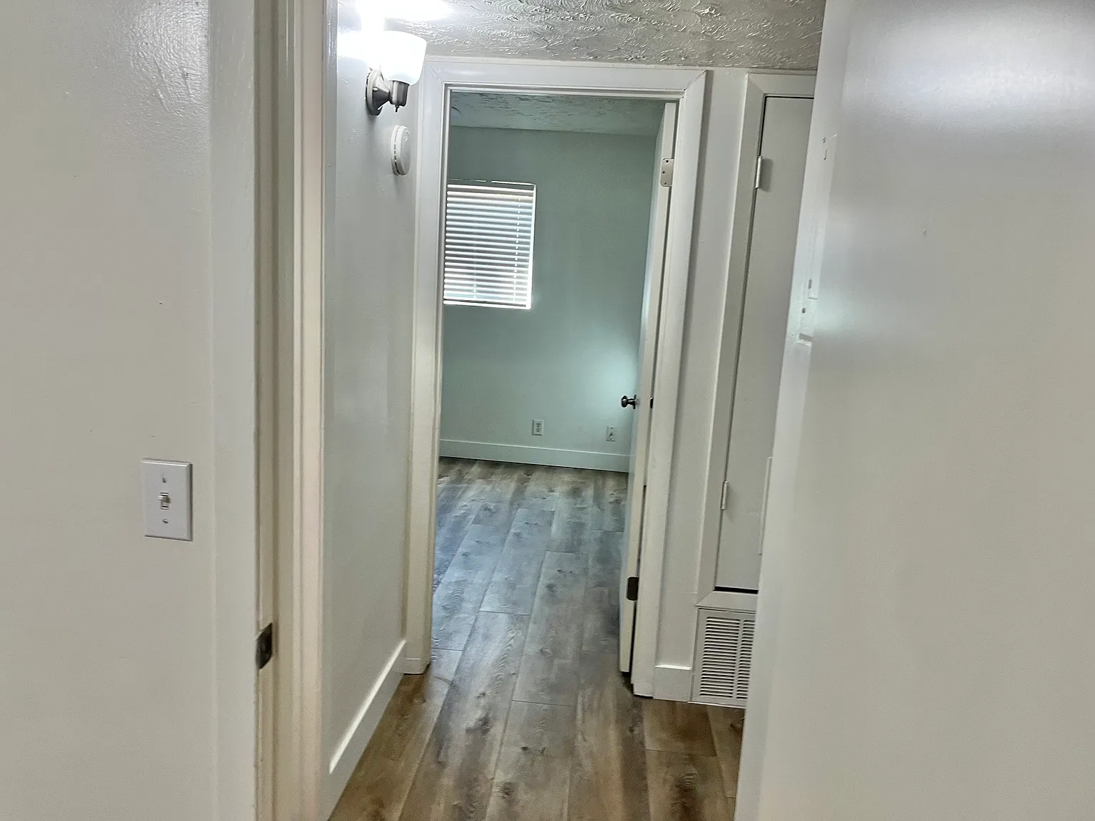 2 bed, 1100 sqft, $1,375 — Photo 3