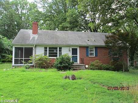 2nd image of 1836 Netherwood Rd