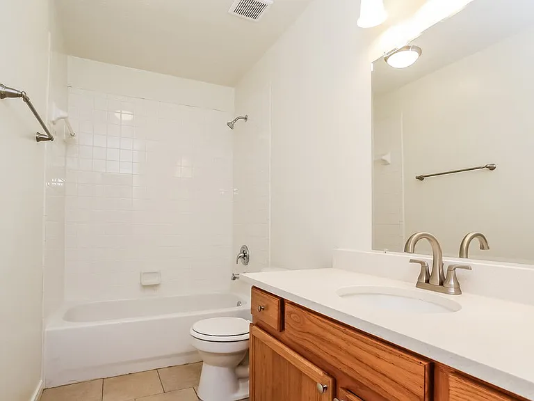 3230 Candlepine Dr — Photo 16