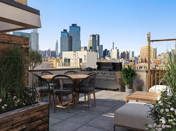 205 Freeman St Unit 4, Brooklyn, NY 11222