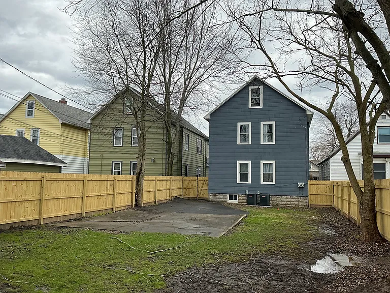 23 Tioga St — Photo 8