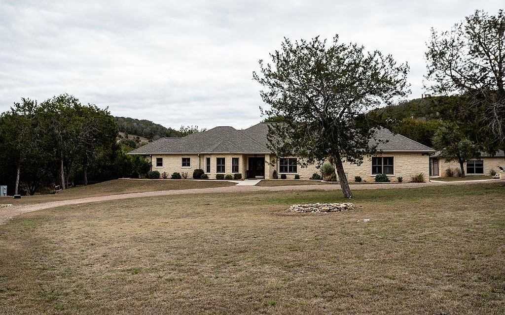 1090 Saddlewood Blvd, Kerrville, TX 78028 Zillow