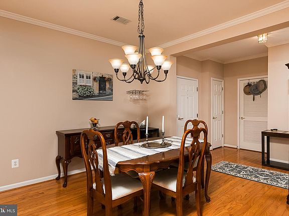 5th image of 301 High Gables Dr APT 406