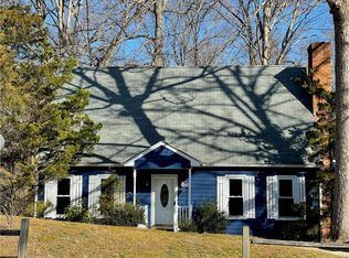 1607 Pinchot St, North Chesterfield, VA 23235