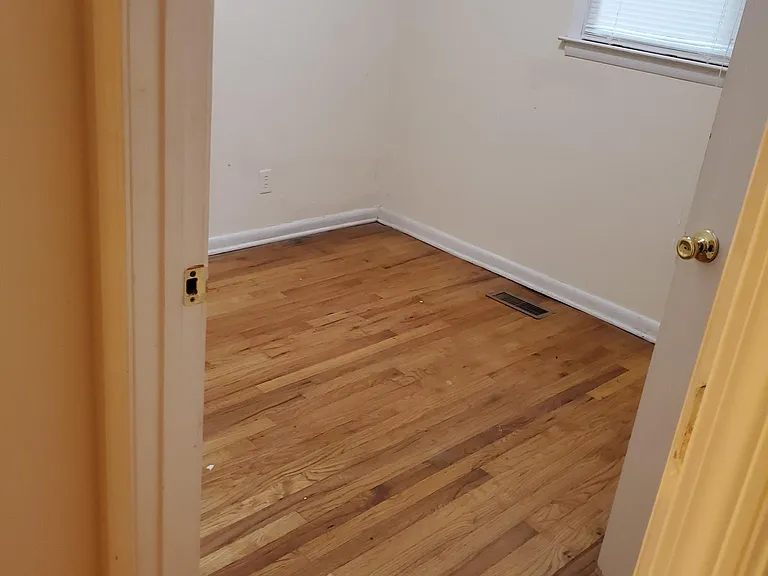 276 Moreland Ave — Photo 24