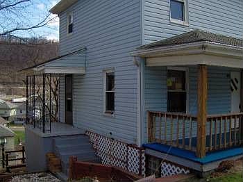 2nd image of 4116 Wells St