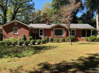 113 Hill St, Rutherfordton, NC 28139