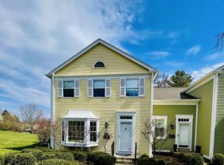 21 N Applewood Ct, Fairfield, OH 45014