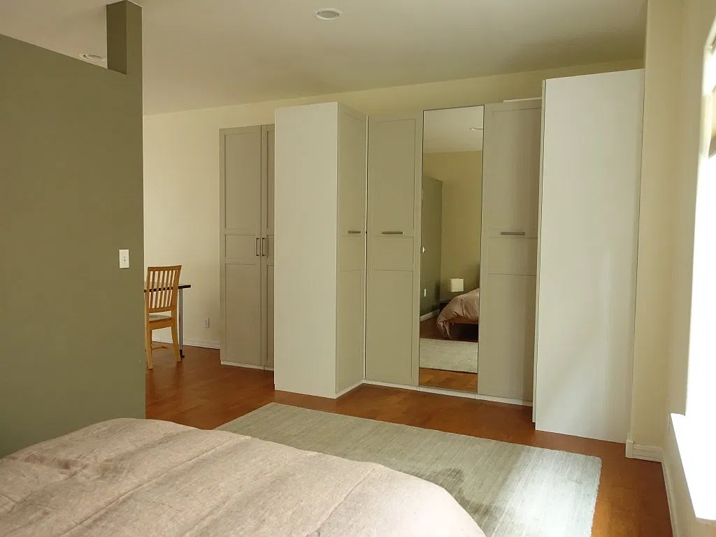 Studio, 675 sqft, $1,275 — Photo 3
