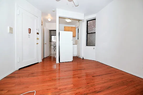 Rented by J Misrahi Realty Corp | media 4