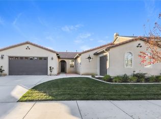 28413 Beacon Bay Cir, Menifee, CA 92585