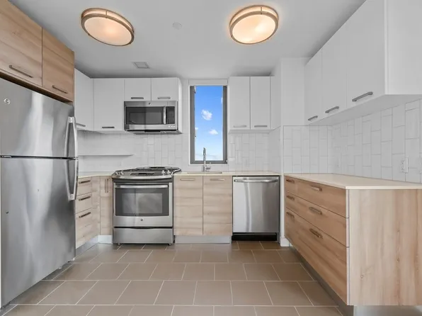 626 Flatbush Avenue 20H image 1 of 22