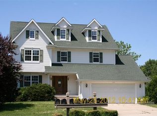 1354 Sugar Creek Ct, Valparaiso, IN 46385