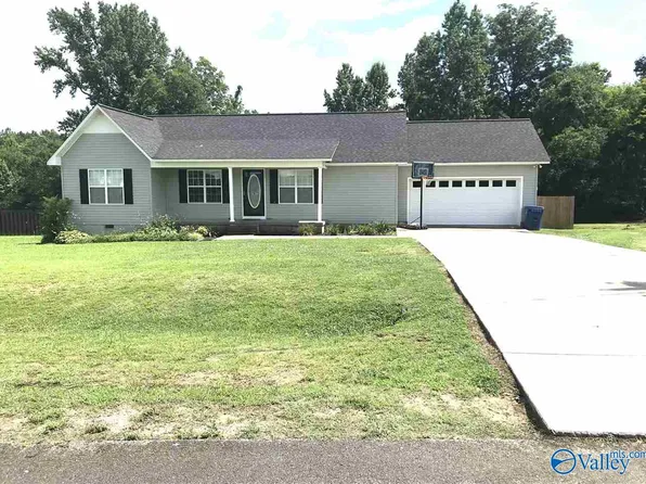 264 Granite Cir, Albertville, AL 35950