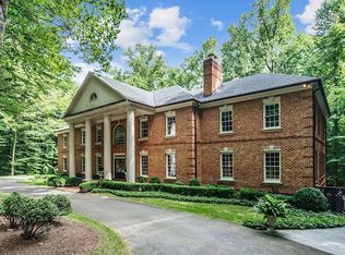 131 River Park Ln, Great Falls, VA 22066