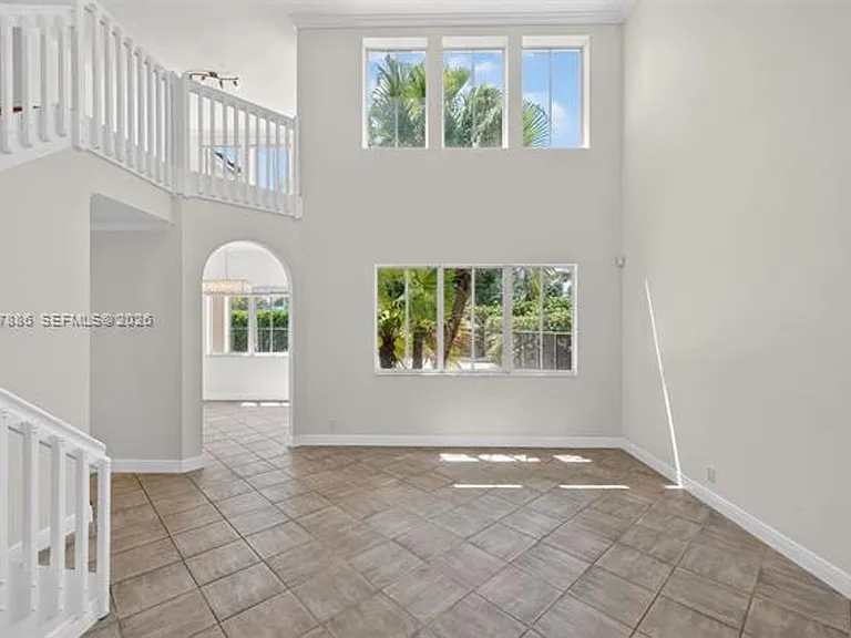 1115 Camellia Cir #0 — Photo 3