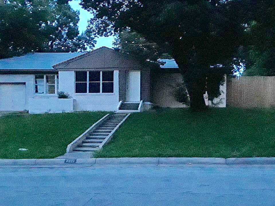 1st image of 4921 Staples Ave