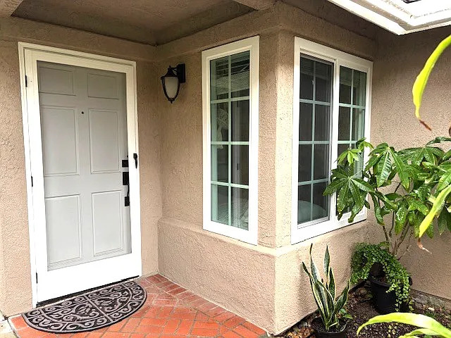 3 bed, 1217 sqft, $3,670 — Photo 3