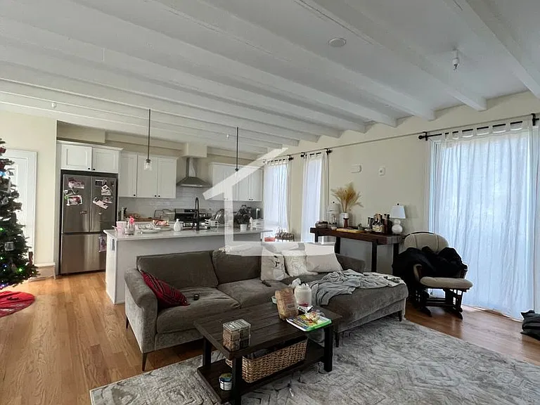58 Cameron St #4 — Photo 10