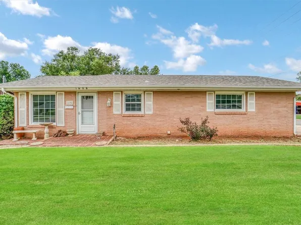 1608 W C Ave, Elk City, OK 73644