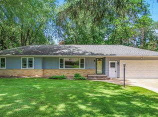 3334 Halsey St, Eau Claire, WI 54701