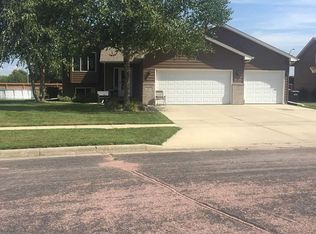104 W River Oak St, Brandon, SD 57005