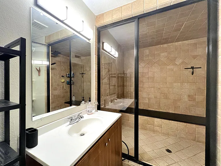 2555 Clear Acre Ln #10 — Photo 12
