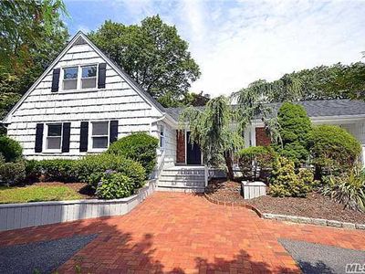 8 Merriwind Dr, Huntington Station, NY, 11746