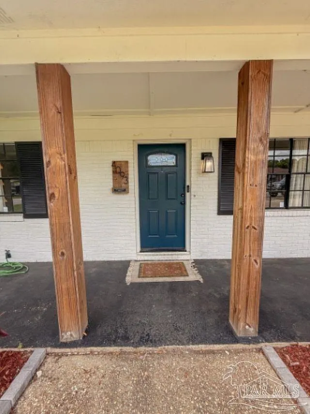 4 bed, 1623 sqft, $2,300 — Photo 3