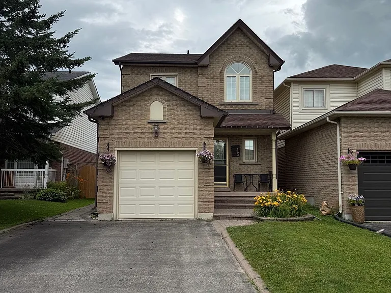 15 Kennedy Dr — Photo 1
