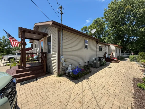 4022 Donnely Rd, Jackson, MI 49201