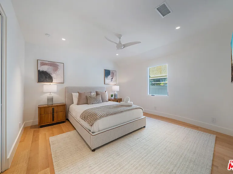 1222 S Genesee Ave — Photo 58