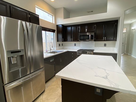 4th image of 39835 De Vendome Ct