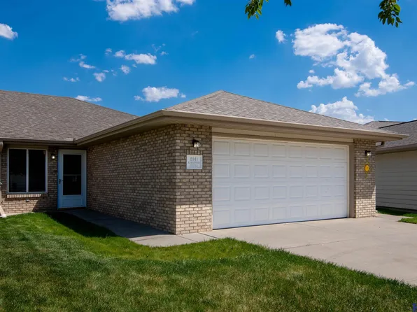 2141 Kingswood Cir, Lincoln, NE 68521