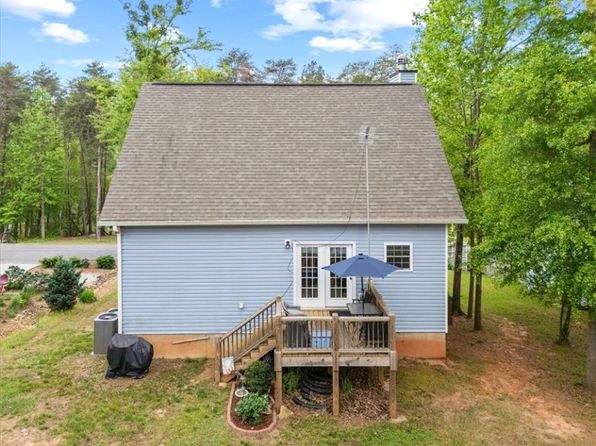 308 Mount Bay Dr, Westminster, SC 29693