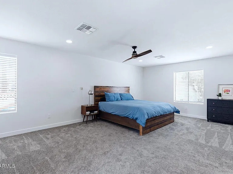 1506 E Edgewater Dr — Photo 18