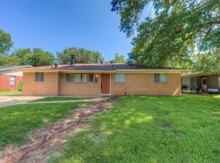 2517 Douglas Dr, Bossier City, LA 71111