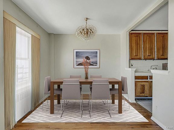 5th image of 415 Gramatan Avenue #5D